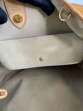 Load image into Gallery viewer, Galleria PM Azur SKU742