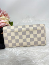 Load image into Gallery viewer, Sarah Envelope Azur SKU6334