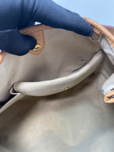 Load image into Gallery viewer, Galleria PM Azur SKU6280