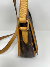 Load image into Gallery viewer, Menilmontant Pm Monogram