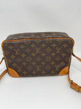 Load image into Gallery viewer, Trocadero 27 SKU1273
