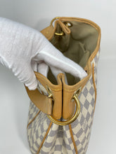 Load image into Gallery viewer, Galleria PM SKU1293