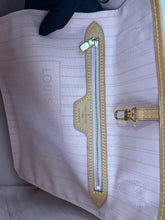 Load image into Gallery viewer, Neverfull MM Azur SKU6288