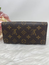 Load image into Gallery viewer, Sarah Wallet SKU6331