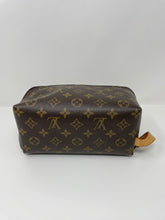Load image into Gallery viewer, Toiletry Pouch