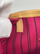 Load image into Gallery viewer, Neverfull MM Pivione SKU1505