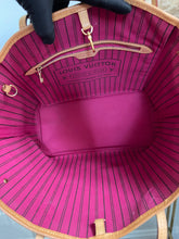 Load image into Gallery viewer, Neverfull MM Pivione SKU6392