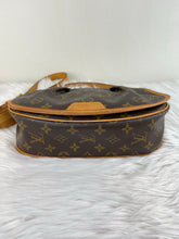 Load image into Gallery viewer, Menilmontant PM Monogram SKU740