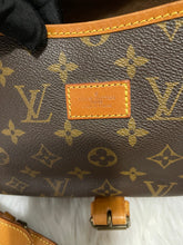 Load image into Gallery viewer, Saumur 35 SKU6239