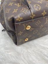 Load image into Gallery viewer, Metis Hobo SKU6346