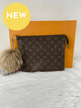 Load image into Gallery viewer, Toiletry 26 SKU741