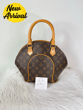 Load image into Gallery viewer, Elipse PM Monogram SKU705