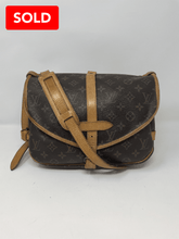 Load image into Gallery viewer, Saumur 30 Monogram Crossbody