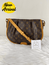 Load image into Gallery viewer, Menilmontant PM Monogram SKU740