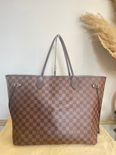 Load image into Gallery viewer, Louis Vuitton Neverfull GM DE SKU6338
