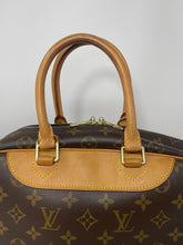 Load image into Gallery viewer, Louis Vuitton Deuaville SKU6698
