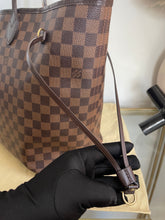 Load image into Gallery viewer, Louis Vuitton Neverfull GM DE SKU6338
