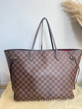 Load image into Gallery viewer, Louis Vuitton Neverfull GM DE SKU6338
