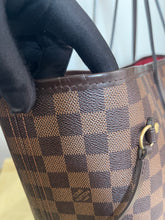 Load image into Gallery viewer, Louis Vuitton Neverfull GM DE SKU6338
