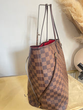 Load image into Gallery viewer, Louis Vuitton Neverfull GM DE SKU6338
