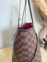 Load image into Gallery viewer, Louis Vuitton Neverfull GM DE SKU6338
