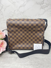 Load image into Gallery viewer, Louis Vuitton Nabiglo DE SKU6906
