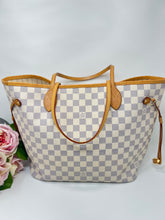 Load image into Gallery viewer, LV Neverfull MM Azure SKU7086
