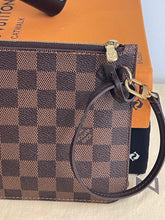 Load image into Gallery viewer, Louis Vuitton Neverfull MM Pouch SKU6639
