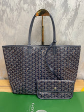 Load image into Gallery viewer, Goyard Navy PM SKU7014
