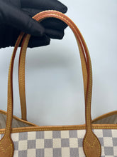 Load image into Gallery viewer, LV Neverfull MM Azure SKU7086
