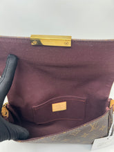 Load image into Gallery viewer, LV Favorite MM SKU7078
