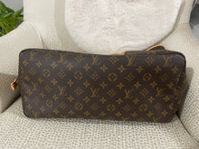 Load image into Gallery viewer, Louis Vuitton Neverfull GM SKU6750
