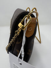 Load image into Gallery viewer, LV Favorite MM SKU7078
