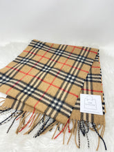 Load image into Gallery viewer, Burberry Scarf SKU6665
