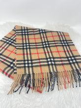 Load image into Gallery viewer, Burberry Scarf SKU6672
