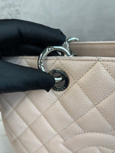 Load image into Gallery viewer, Chanel GST SKU6449
