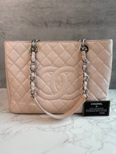 Load image into Gallery viewer, Chanel GST SKU6449
