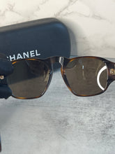 Load image into Gallery viewer, Chanel Sunglass SKU6549
