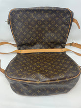 Load image into Gallery viewer, Saumur 35 Monogram Crossbody
