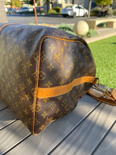 Load image into Gallery viewer, Keepall Bandouliere 55 Monogram SKU801
