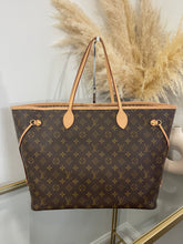 Load image into Gallery viewer, Neverfull GM Beige SKU6294
