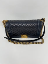 Load image into Gallery viewer, Chanel Le Boy Medium BLK SKU1007
