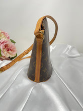 Load image into Gallery viewer, Drouot Crossbody SKU6244
