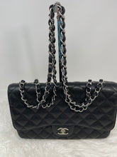 Load image into Gallery viewer, Chanel Classic Jumbo SHW SKU6002
