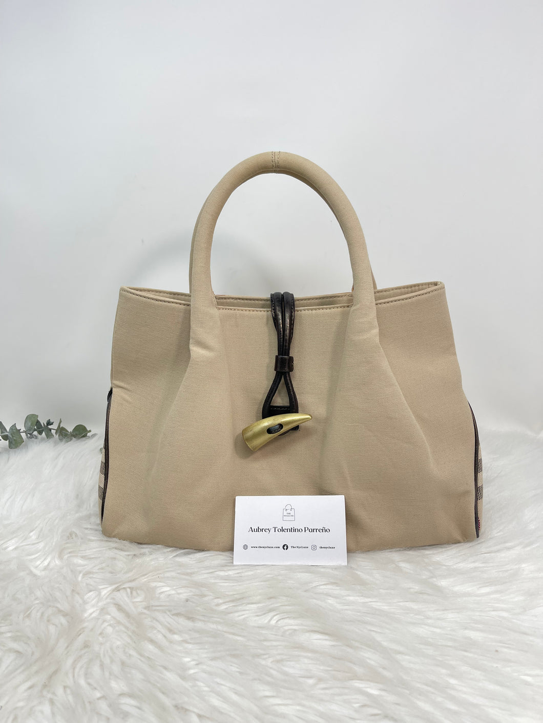 Burberry Tote SKU6122