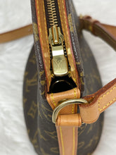 Load image into Gallery viewer, Drouot Crossbody SKU1540
