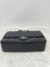 Load image into Gallery viewer, Chanel Classic Jumbo SHW SKU6002
