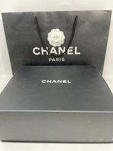 Load image into Gallery viewer, Chanel Le Boy Medium BLK SKU1007
