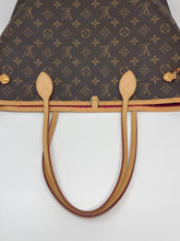 Load image into Gallery viewer, Neverfull MM Pivione SKU1505
