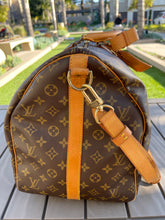 Load image into Gallery viewer, Keepall Bandouliere 55 Monogram SKU801
